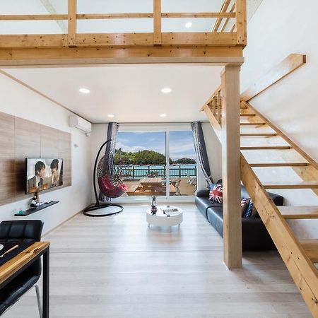 Dolsanmaru Pension Yeosu Zewnętrze zdjęcie