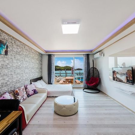 Dolsanmaru Pension Yeosu Zewnętrze zdjęcie