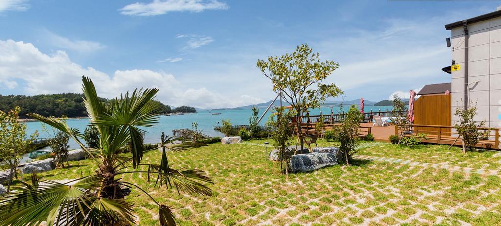 Dolsanmaru Pension Yeosu Zewnętrze zdjęcie