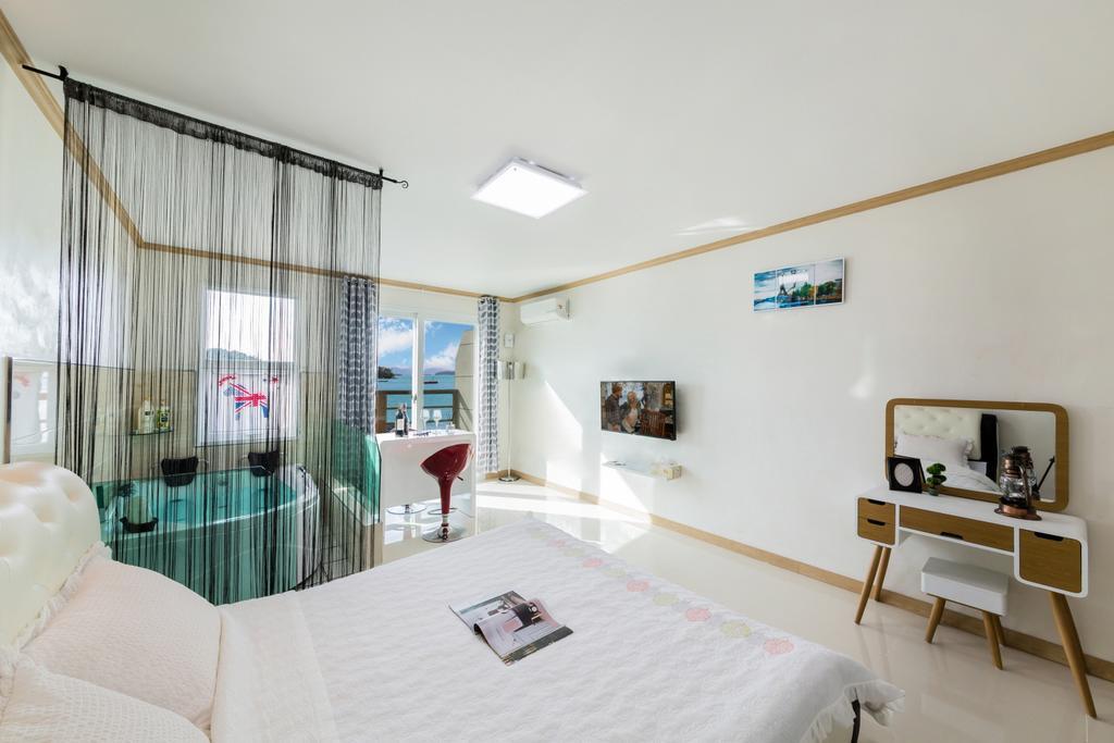 Dolsanmaru Pension Yeosu Zewnętrze zdjęcie